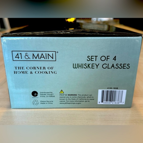 NIB- Set of 4 Whiskey Glasses by 41 & Main - Brand New in Box!! Perfect Gift 🎁 - Picture 2 of 7